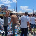 Des Israéliens arrêtent les camions de vivres et les saccagent